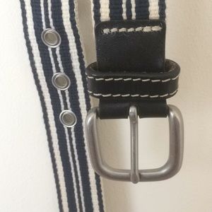 Blue and white stripe belt M